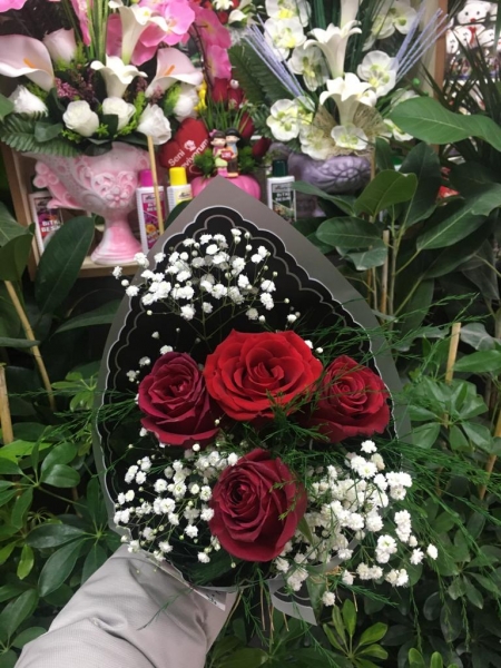KIRMIZI GÜL